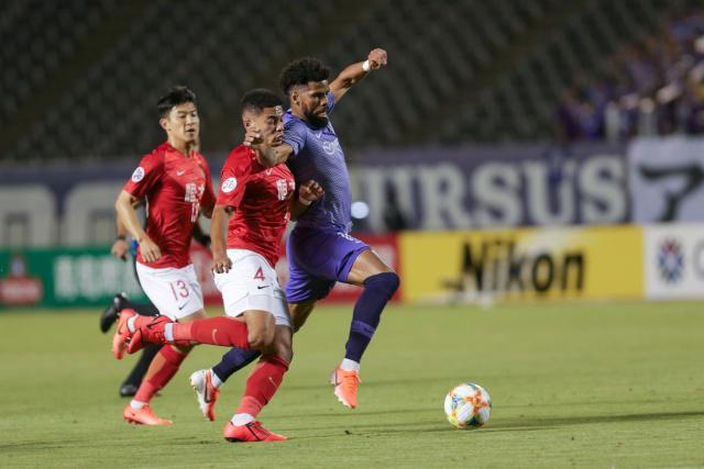 东契奇39+8+11独行侠克尼克斯 骑士剪网8连胜