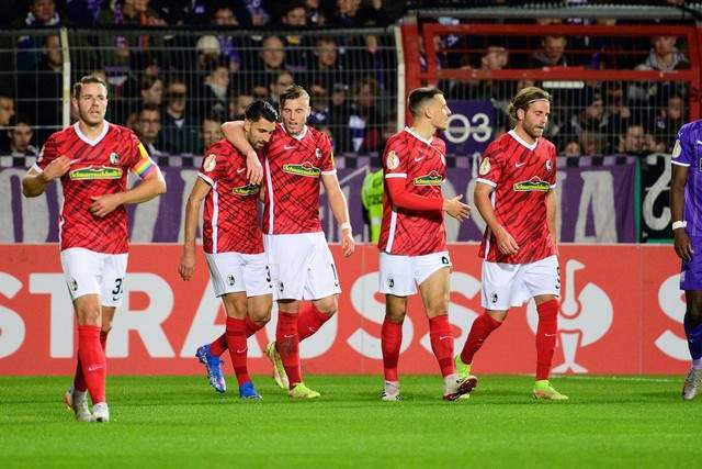 李弘权18+7上海6人上双力克浙江 总比分1-1